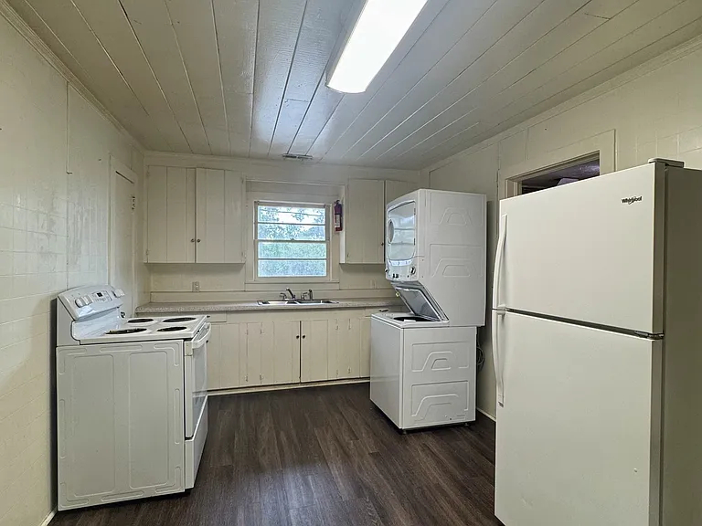 7203 Porcher Dr — Photo 19
