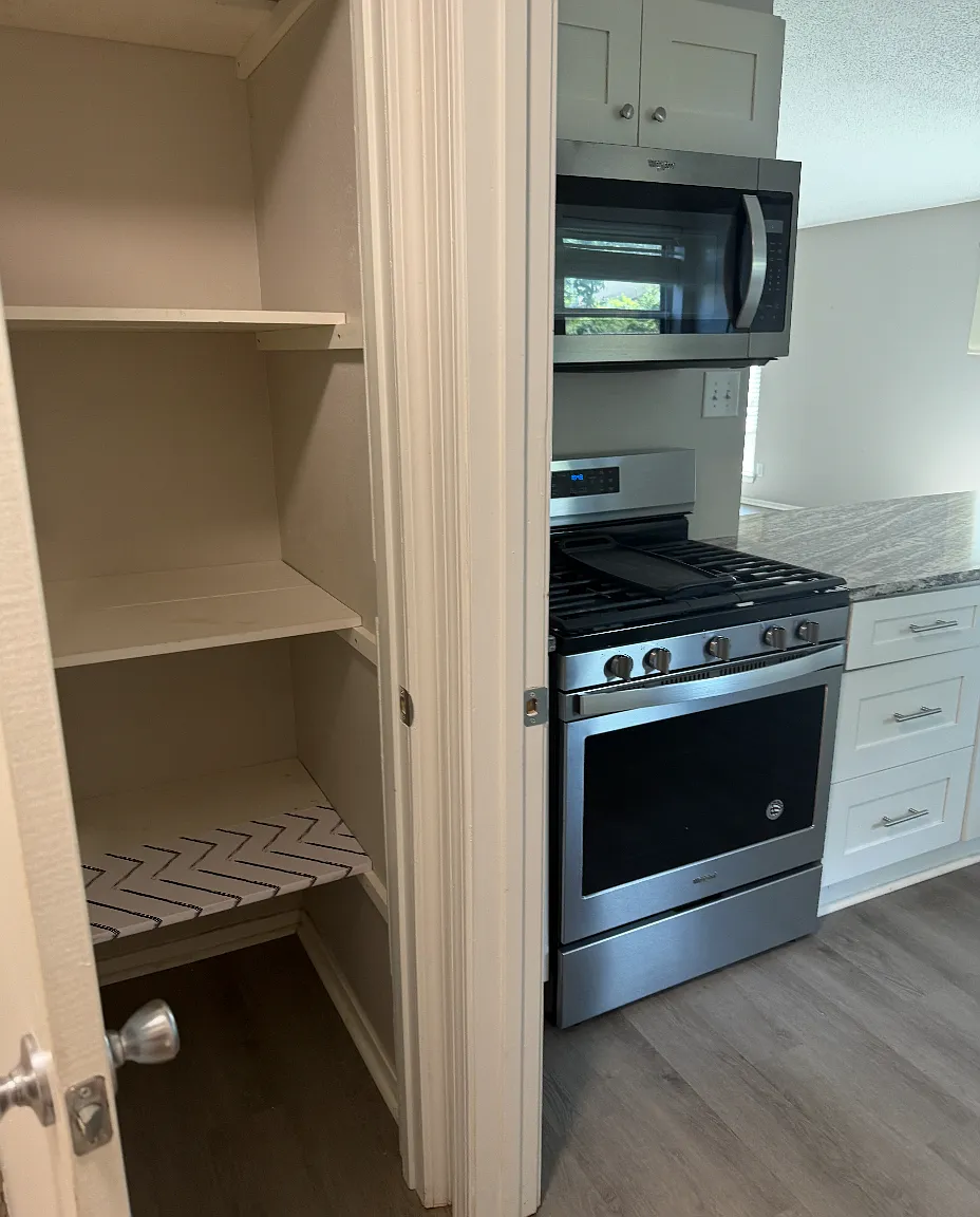 3 bed, 1600 sqft, $1,850 — Photo 3