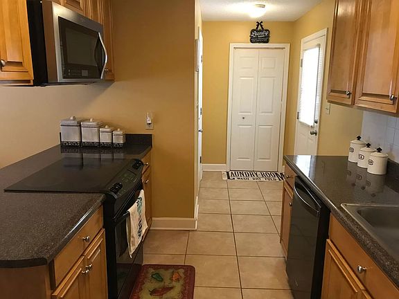5th image of 4106 Waterberry Cir