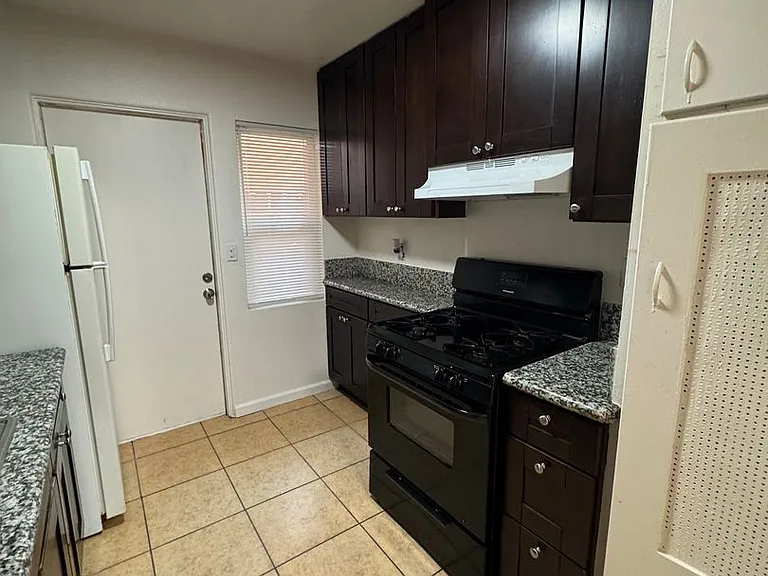 4327 Altadena Ave — Photo 6