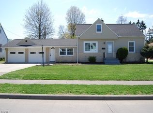 9417 Fernhill Ave, Parma, OH 44129