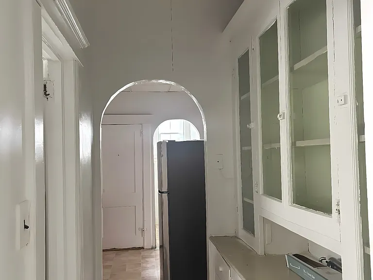 626-628 E 26th St #3 — Photo 10