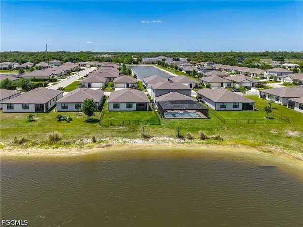 16056 Enclaves Cove Dr, North Fort Myers, FL 33917