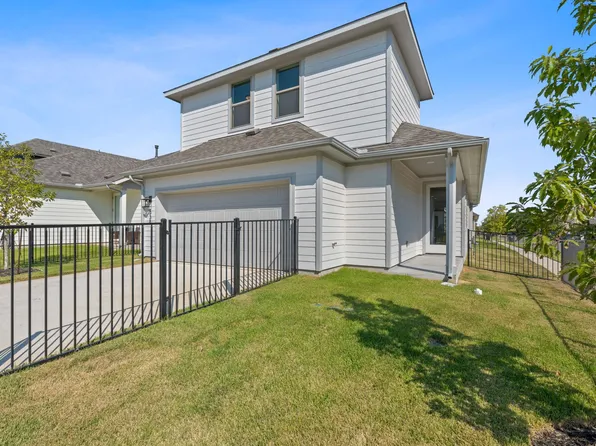 338 Orleanian Dr, Buda, TX 78610