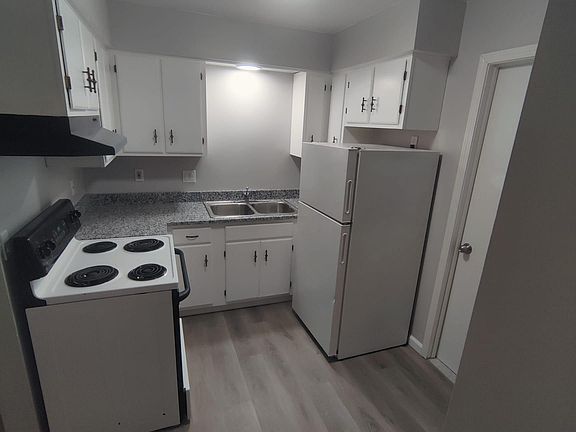 2nd image of 1200 Fruit St APT G