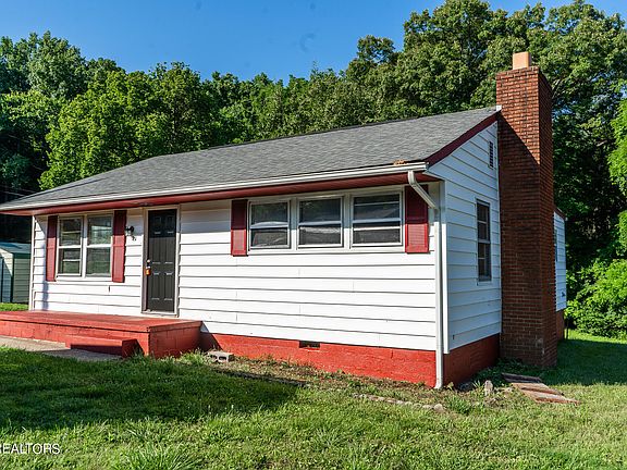 4th image of 1385 Byrd Cir