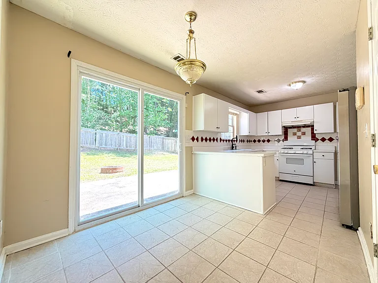 3272 Sentinel Cir — Photo 14