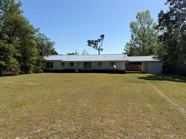 8133 Clearwater Dr, Donalsonville, GA 39845