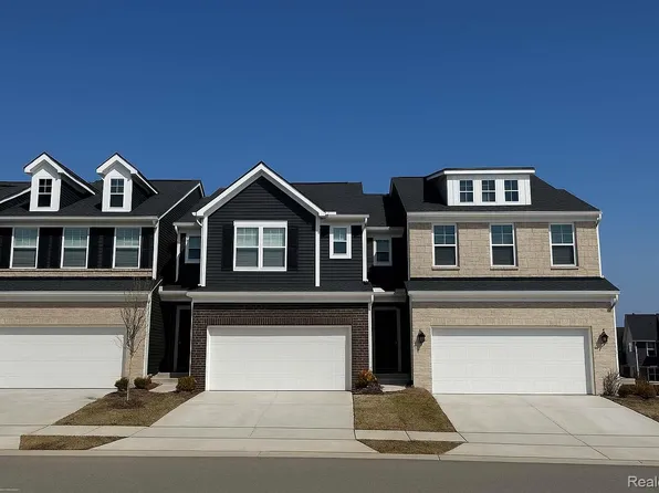 1473 Superior Dr, Milford, MI 48381