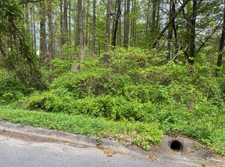 Red Oak Cir, Johnson city, TN 37604