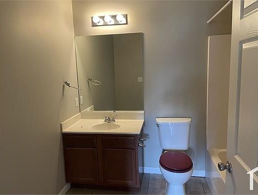 5th image of 4618 W Market St Unit 203