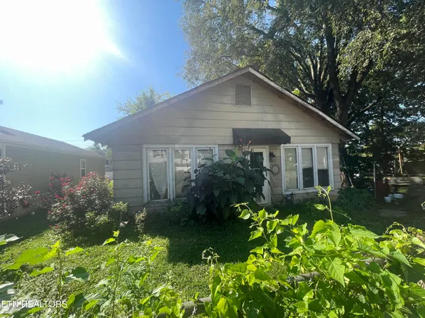 3508 NW Reagan Ave, Knoxville, TN 37919