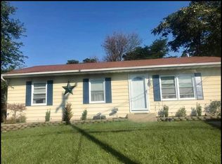 32 Girard Ave, Sicklerville, NJ 08081