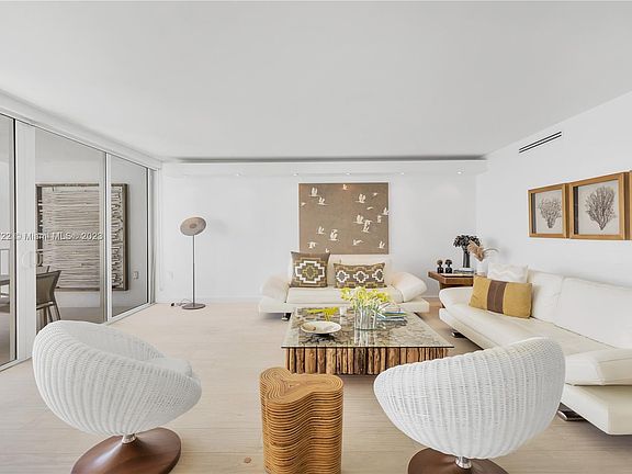 3rd image of 881 Ocean Dr APT 26C