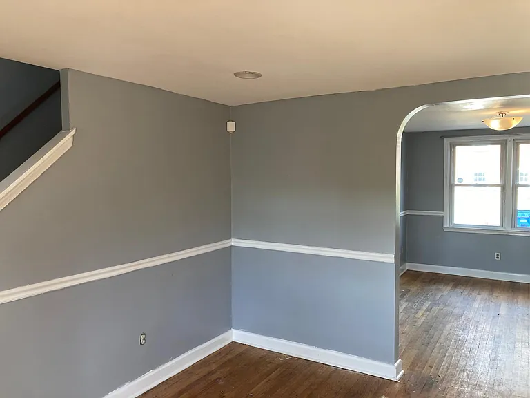 1061 Rockhill Ave — Photo 5