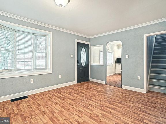 5th image of 1242 Elm St