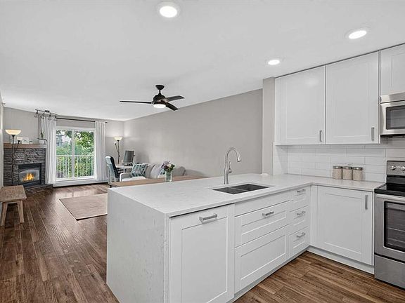 4th image of 1415 17th St E #308
