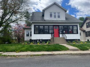 503 Lindbergh Ave, Stroudsburg, PA 18360