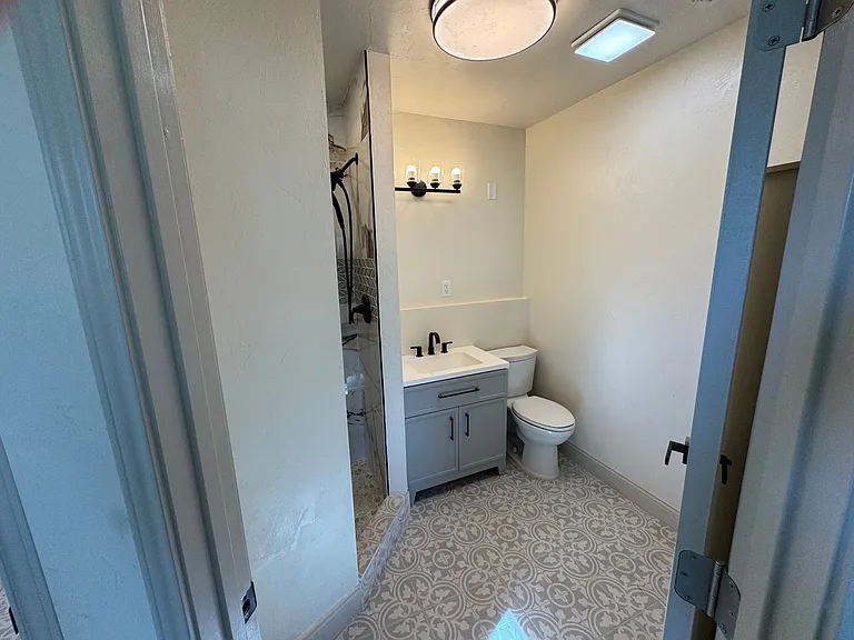 2607 Davis St — Photo 20