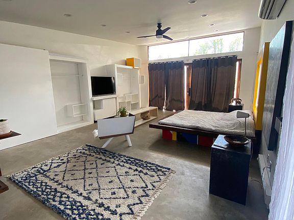3rd image of 1021 21st St NW #1