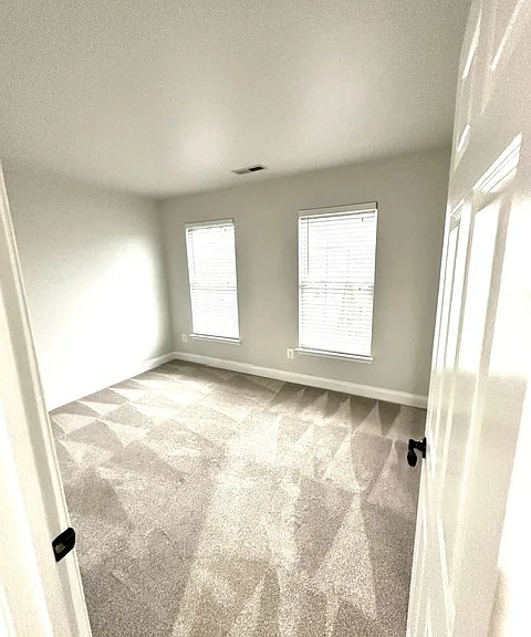42751 Falls View Sq — Photo 11