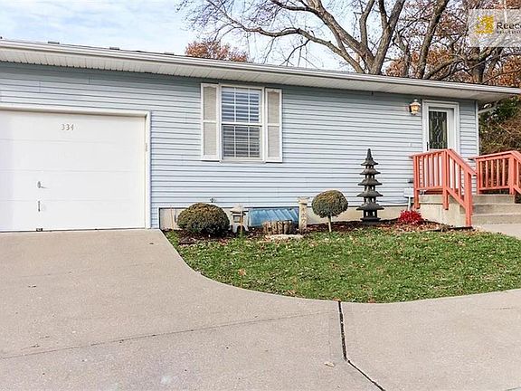 3rd image of 334 E Hansen Ct