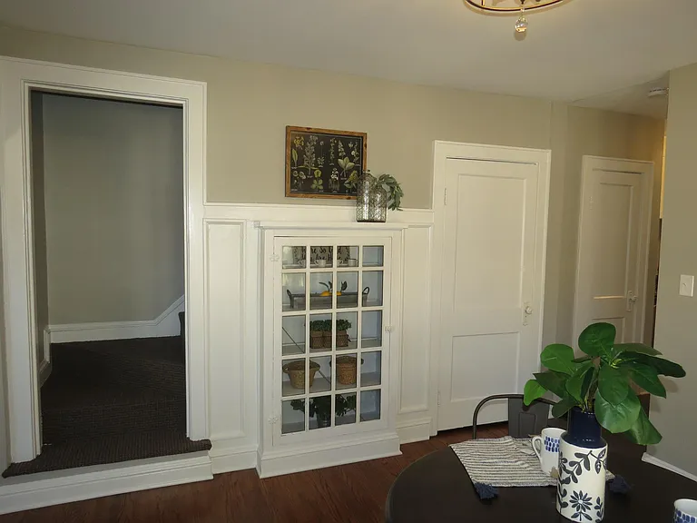 328 Sycamore St — Photo 10