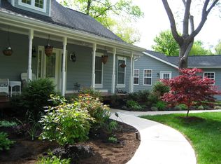 1237 Kiefer Creek Rd, Ballwin, MO 63021