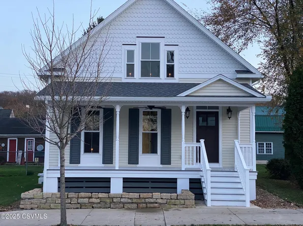 221 Chestnut St, Mifflinburg, PA 17844