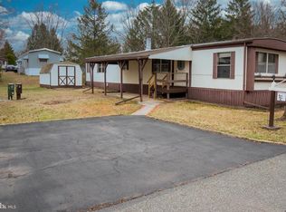 9 Oak Dr, Spring City, PA 19475