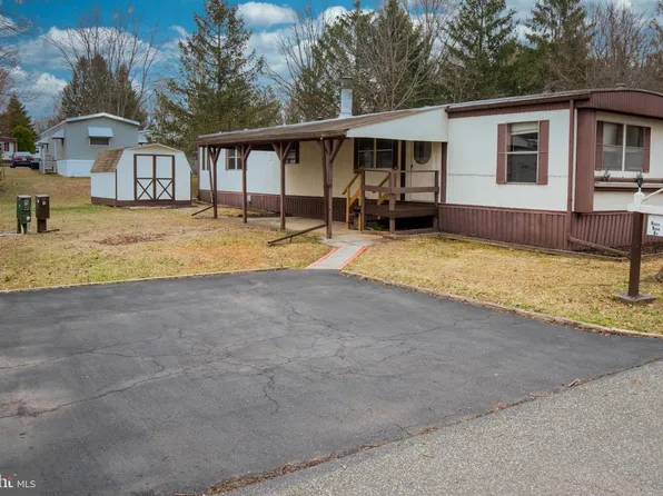 9 Oak Dr, Spring City, PA 19475