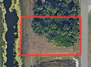 Sawyer Cir #10, North Pt, FL 34288