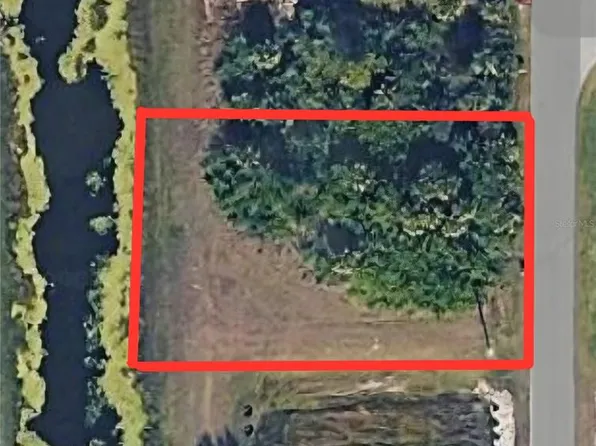 Sawyer Cir #10, North Pt, FL 34288