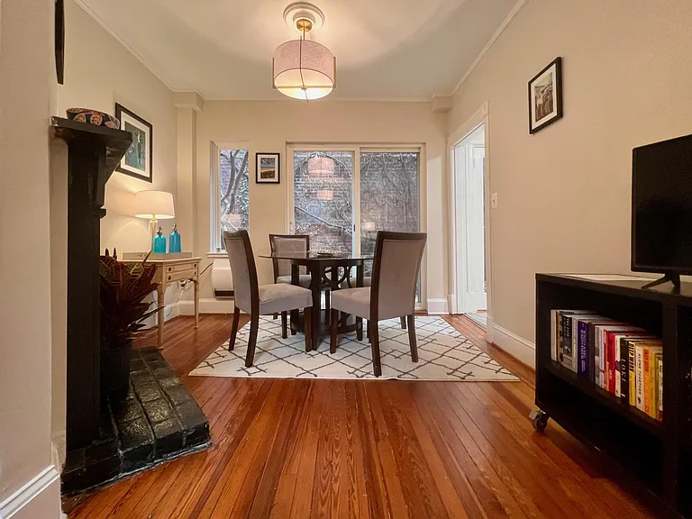 2149 Newport Pl NW — Photo 7