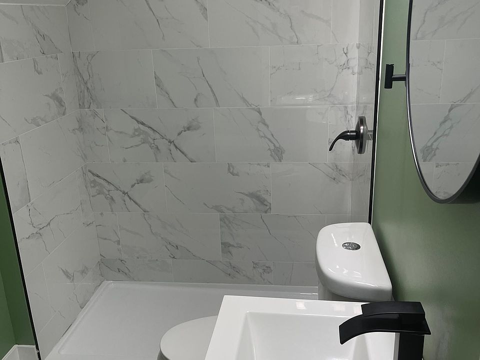 1st image of 2713 W Gladys Ave #3