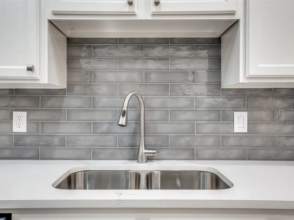 8600 Coppertowne Ln APT 1300, Dallas, TX 75243