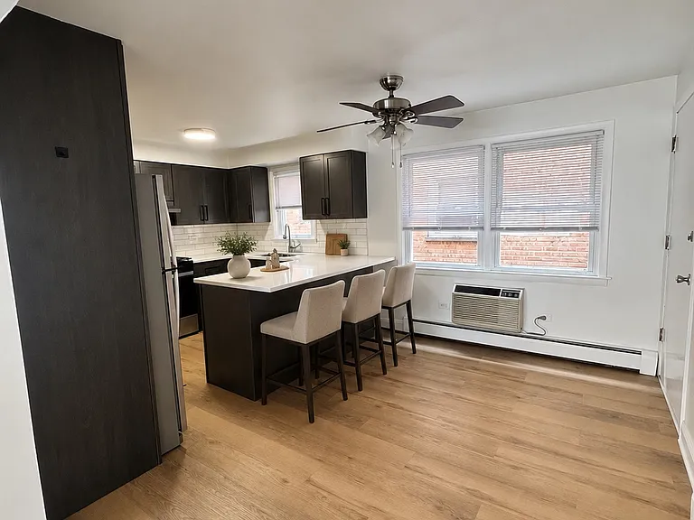 8726 W Summerdale Ave #2S — Photo 4