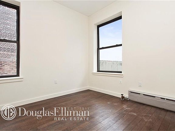 3rd image of 3671 Broadway APT 58