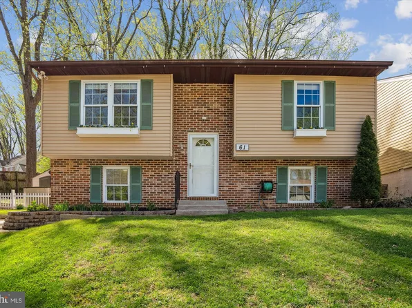 61 Barrensdale Dr, Severna Park, MD 21146