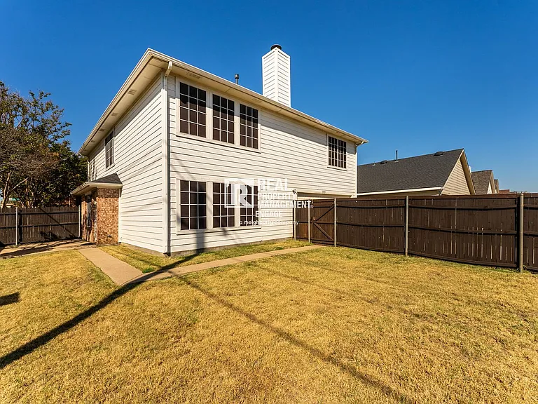 3929 Acorn Ln — Photo 32