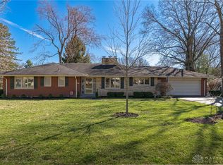 238 Marchester Dr, Dayton, OH 45429