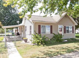 1565 Main St, Ely, IA 52227