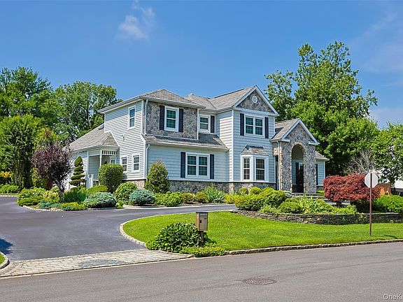 3rd image of 8 Parkview Drive