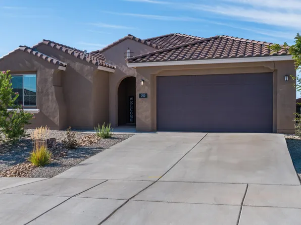 700 Cuarzo Rd SE, Rio Rancho, NM 87124