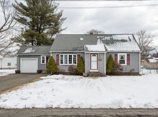 15 Barton St, Ludlow, MA 01056