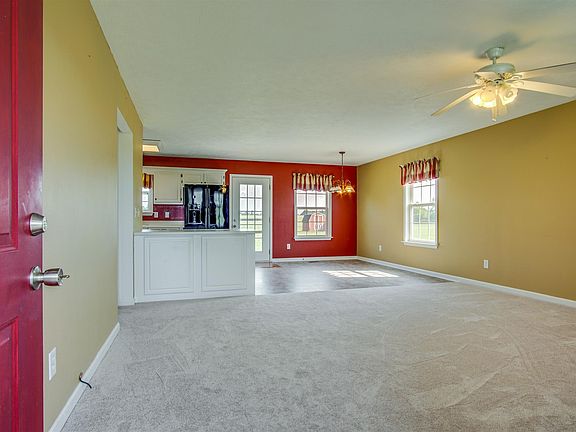 5th image of 2740 Ashwood Rd