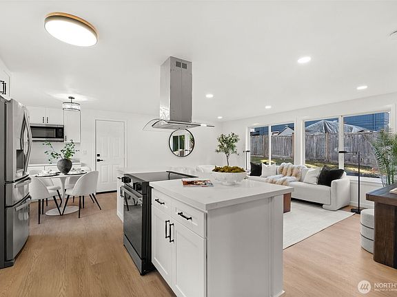 2nd image of 7912 56th Avenue Ct E