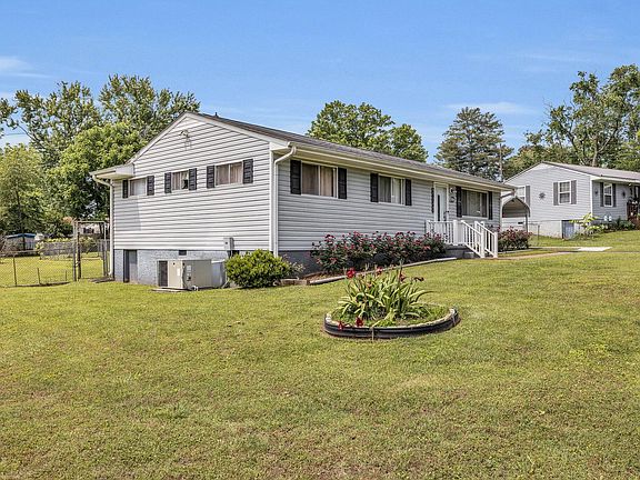 3rd image of 6222 Melton Dr