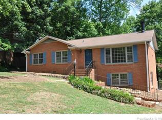 1323 Fox Run Dr, Charlotte, NC 28212