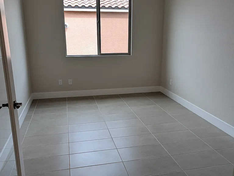 1618 Daisy Ln — Photo 16